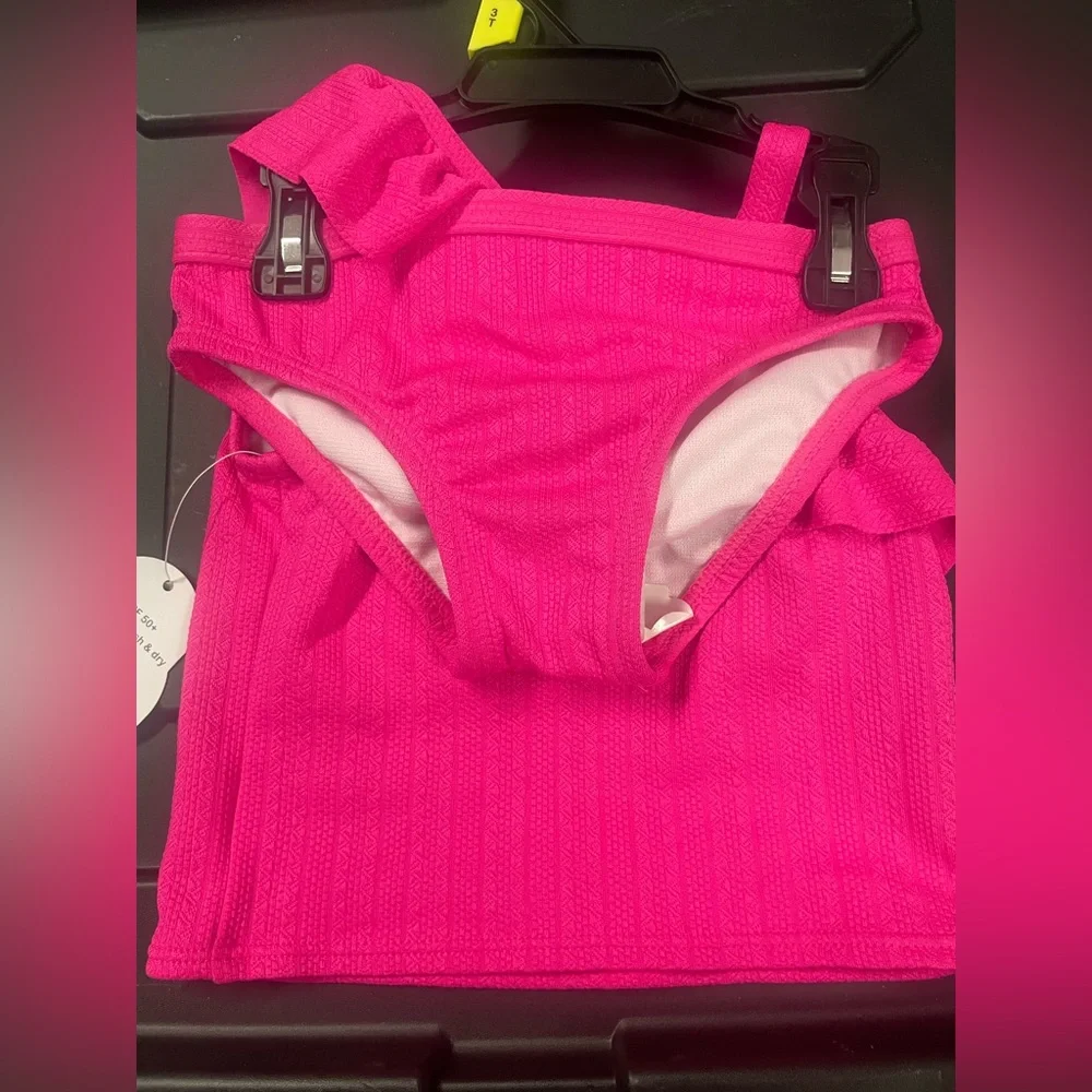 🔴 3/$12 Pink tankini girl’s‎ swimsuit. NWT!